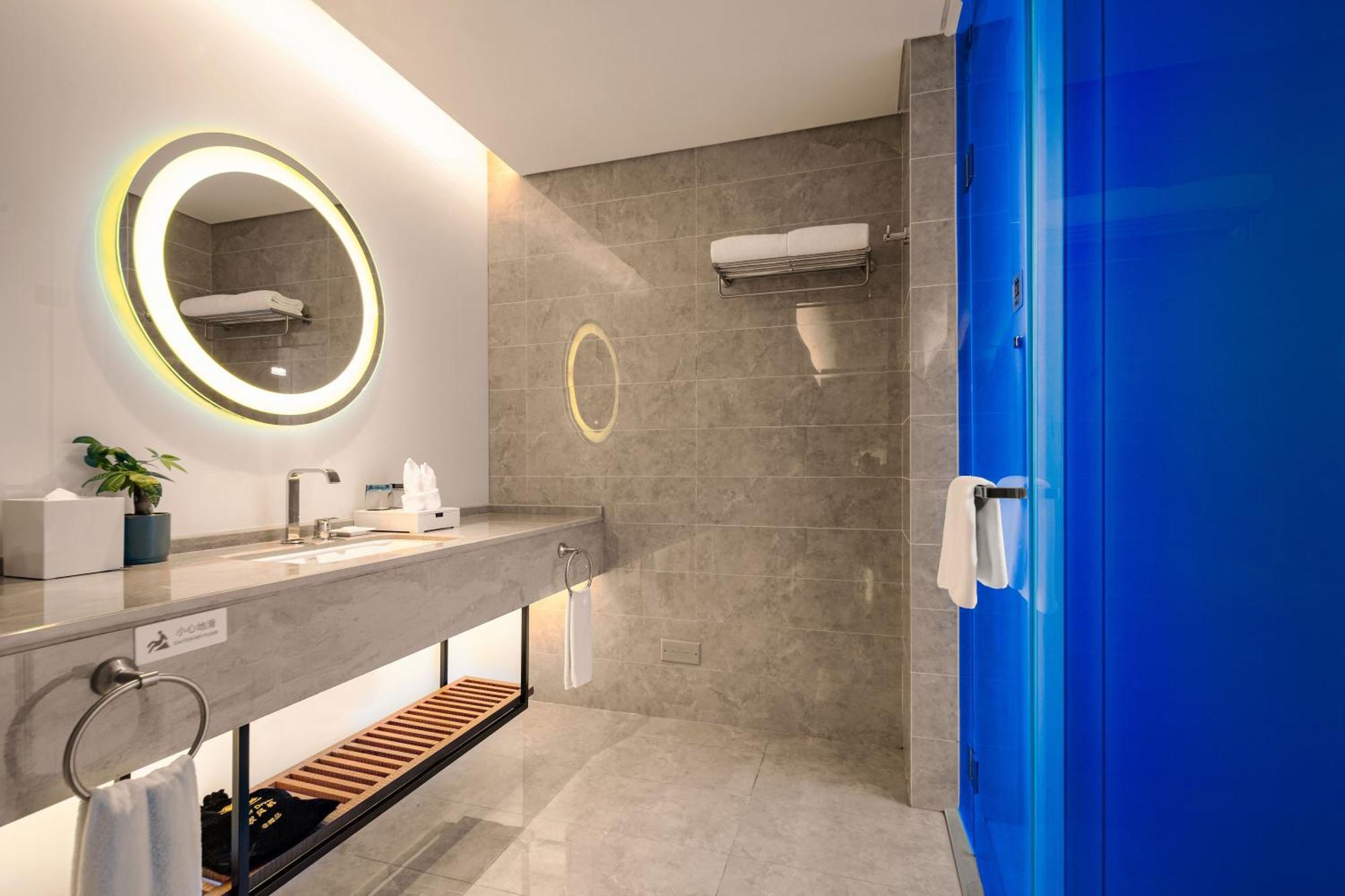 Hisilk Artwork Center Fliport Coso Hotel Сямън Екстериор снимка