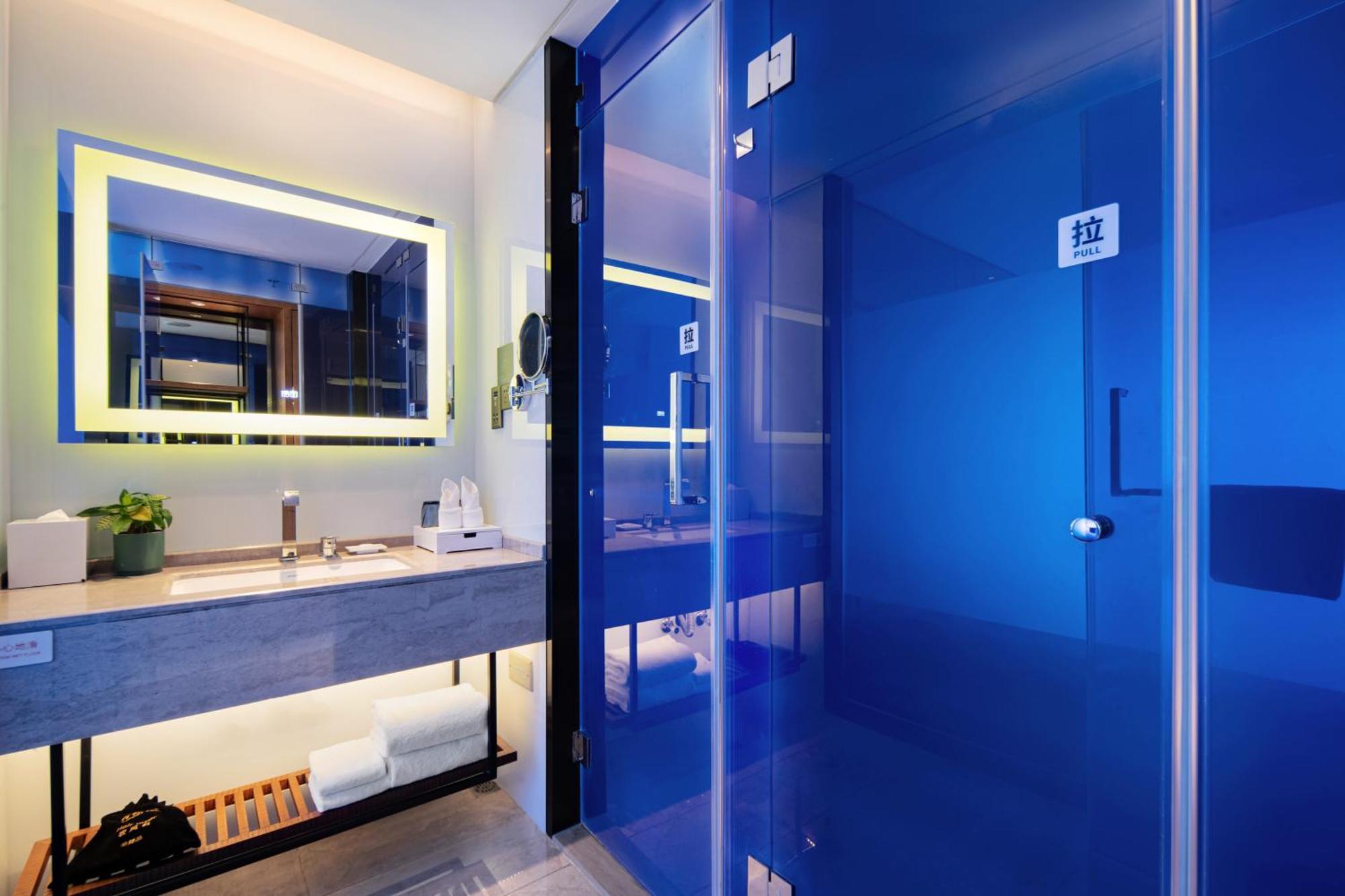 Hisilk Artwork Center Fliport Coso Hotel Сямън Екстериор снимка
